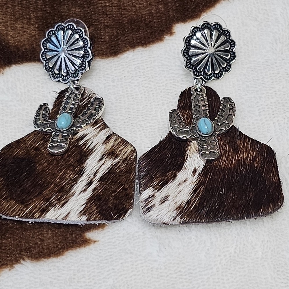 Cow tag cattle farm earrings - NWT
